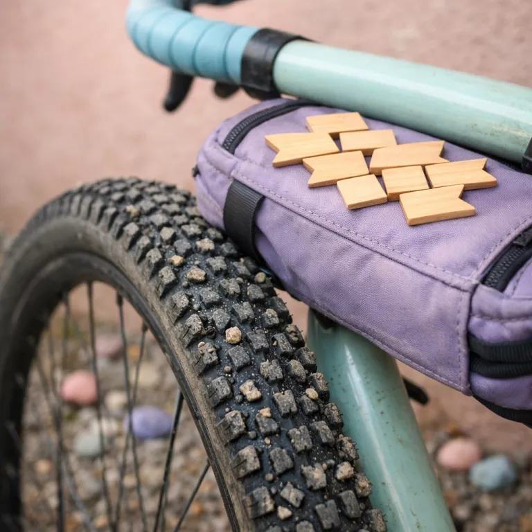 Graveleuse mots fléchés : comment ce terme peut guider l’achat de votre vélo gravel