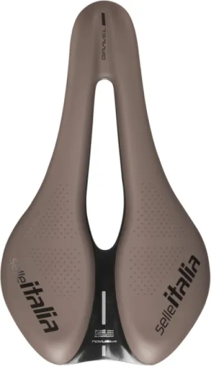 Novus Boost Evo Gravel TM Superflow - Selle de Vélo Gravel, Rembourrage Supplémentaire, Trou Superflow, Cadre en Manganèse Marrone